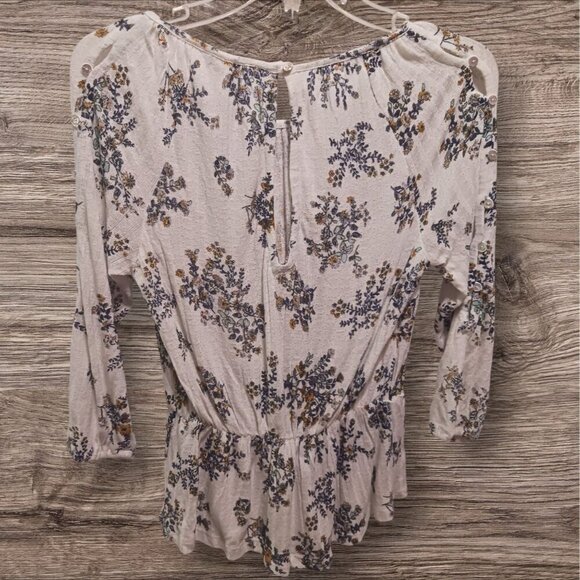 Lucky Brand Womens XSmall Floral Button-Shoulder Blouse - Picture 2 of 11